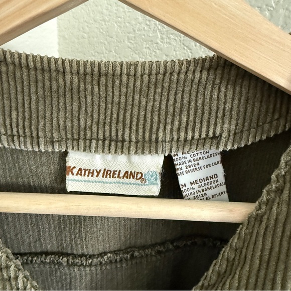 90s Y2K vintage Kathy Ireland green  Corduroy Vest size M bohemian - Picture 3 of 6